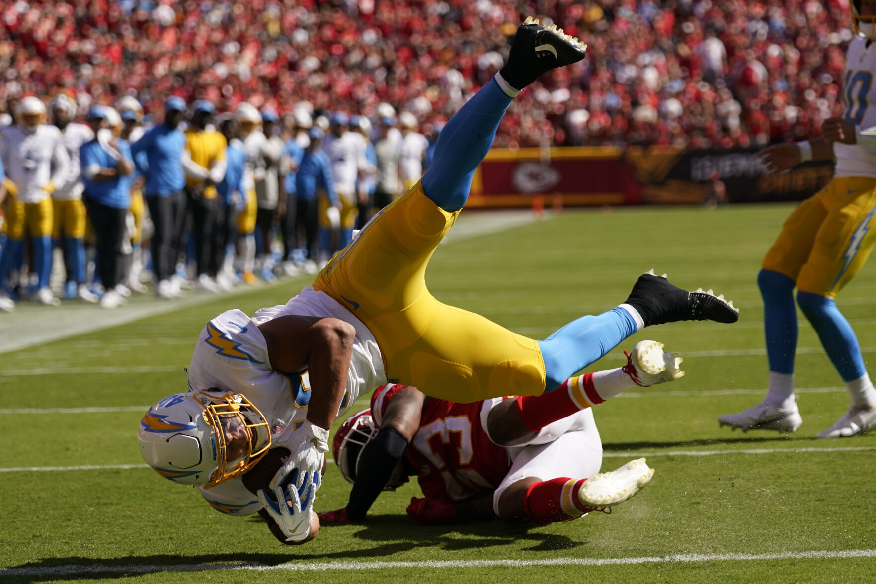 APTOPIX Chargers Chiefs Football